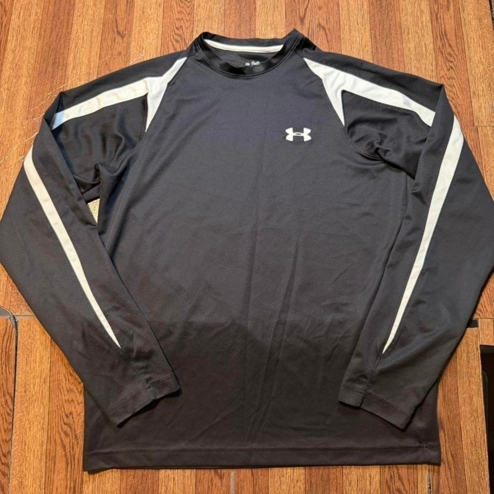Under Armour Black Heat Tech Retro Sportswear Sleeve Shirt Small